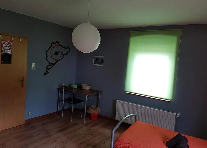 环高速赛车旅馆 招待所